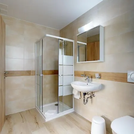 Apartment Furnished Studio #302 - Swiss